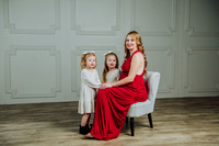 Cassandra Neufeld & Family // 2025