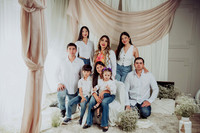 Gloria Villalobos y Familia // Mom & Me 2025